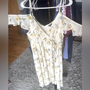 TORRID FLOWY MIDI WRAP DRESS